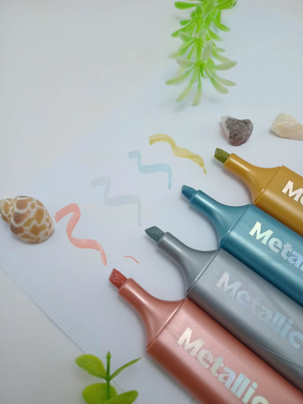 4-Pack Metallic Glitter Highlighters – Sparkling Chisel Tip Markers for Journaling, Note-Taking & Art
