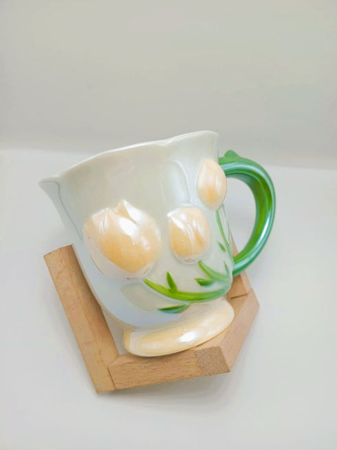3D Relief Tulip Ceramic Coffee Mug – Elegant Hand-Painted Floral Tea Cup with Scalloped Rim
