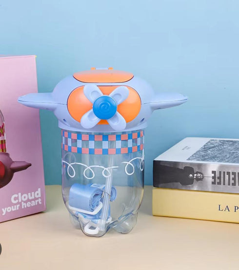Kawaii-style airplane-shaped water bottle