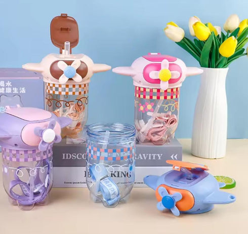 Kawaii-style airplane-shaped water bottle